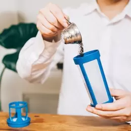 Bouteille en verre bouchon bleu pour café glacé - 75cl-4610